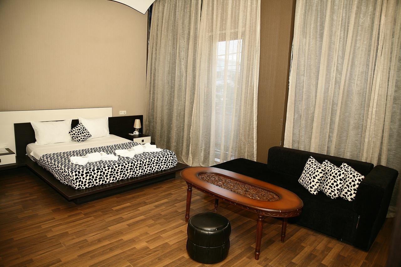 Hotel Majestic Tbilisi Exterior foto